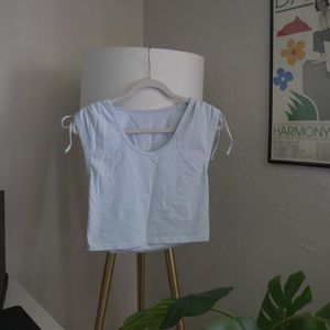 AMERICAN EAGLE cropped cap sleeve tee